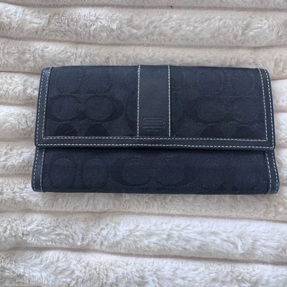 Coach Jacquard sign optic wallet